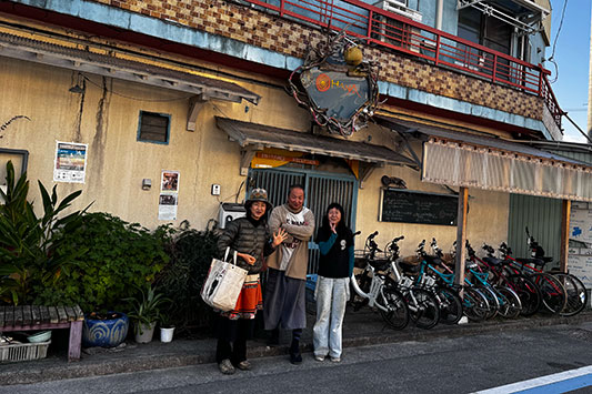 �I�[�K�j�b�N�Q�X�g�n�E�X �� �J�t�F OHANA in �䓇