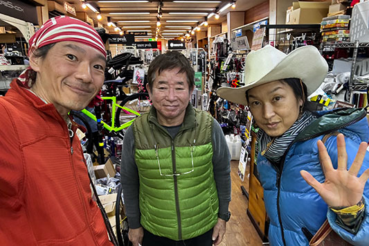 �у��C����