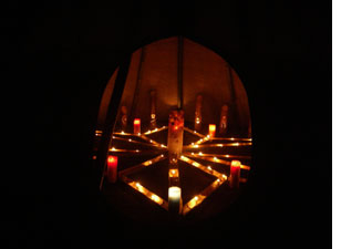 �e�B�s�B�̊O���猩��Ƃ���Ȋ����B