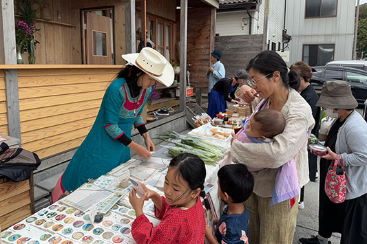 ���R�m�C�G�A�������Ȏs